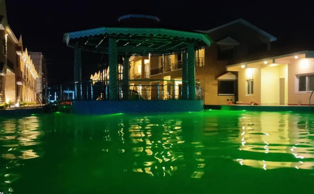 Swarnabhoomi Beach Resort 曼达莫尼 外观 照片
