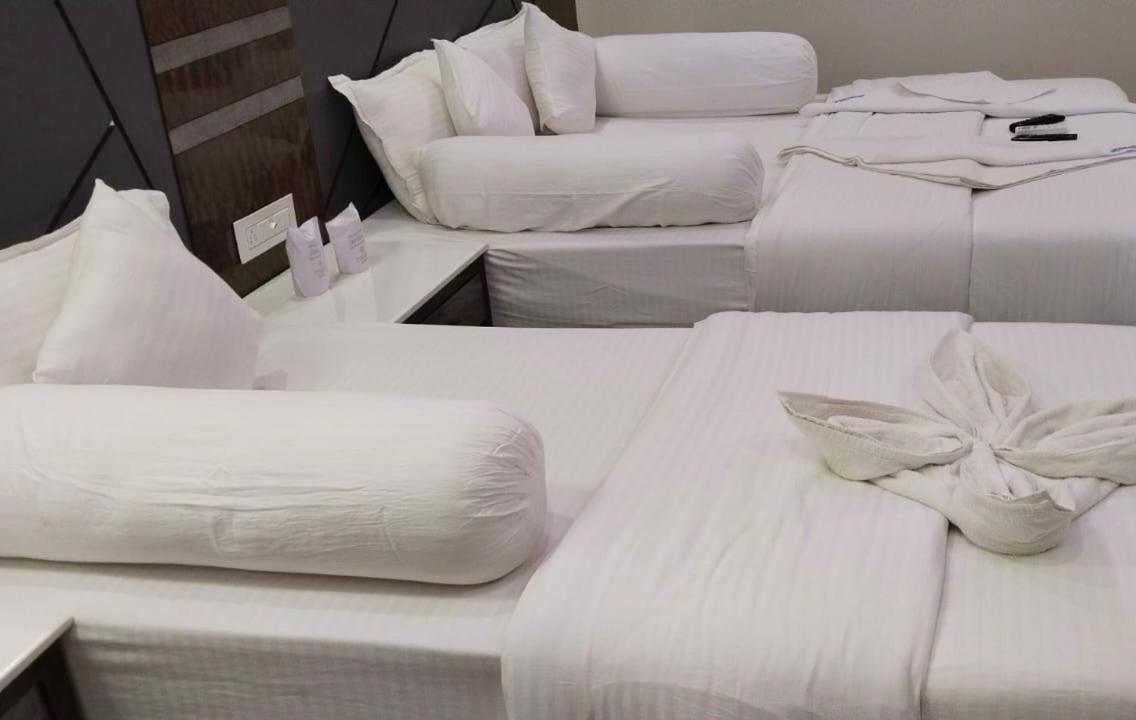 Swarnabhoomi Beach Resort 曼达莫尼 外观 照片
