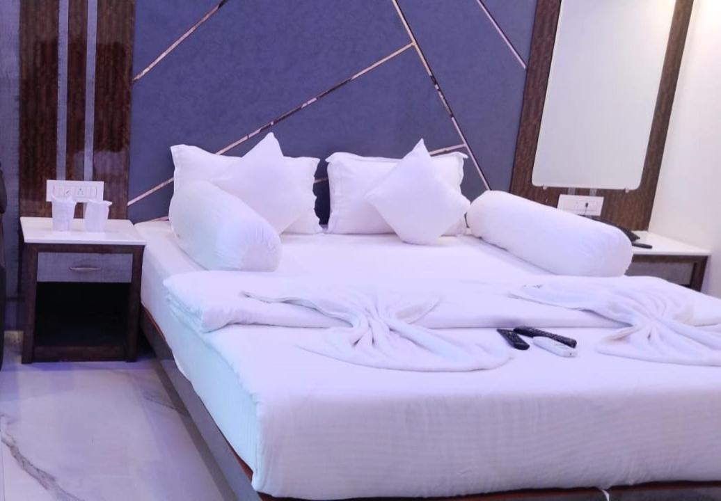 Swarnabhoomi Beach Resort 曼达莫尼 外观 照片